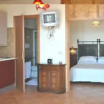 Fondaco Parrino Mare Apart Otel Letojanni