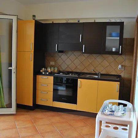 Fondaco Parrino Mare Ξενοδοχείο με διαμερίσματα 3*