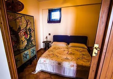 Ξενοδοχείο με διαμερίσματα Fondaco Parrino Mare 3*