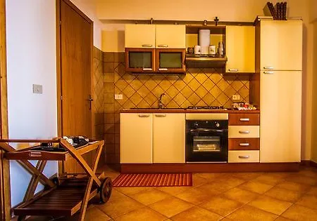 Fondaco Parrino Mare 3*