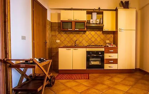 Fondaco Parrino Mare 3*
